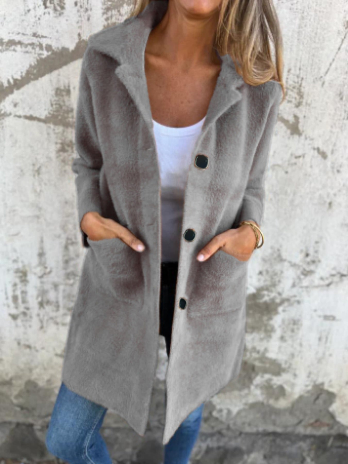 Manteau mi-long à boutonnage simple
