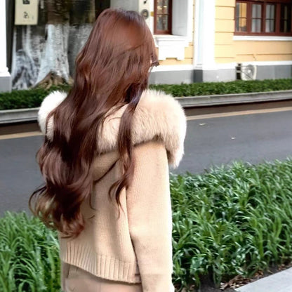 Cardigan femme capuche fourrure.